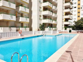 apartamento con piscina y garaje cerca de la playa